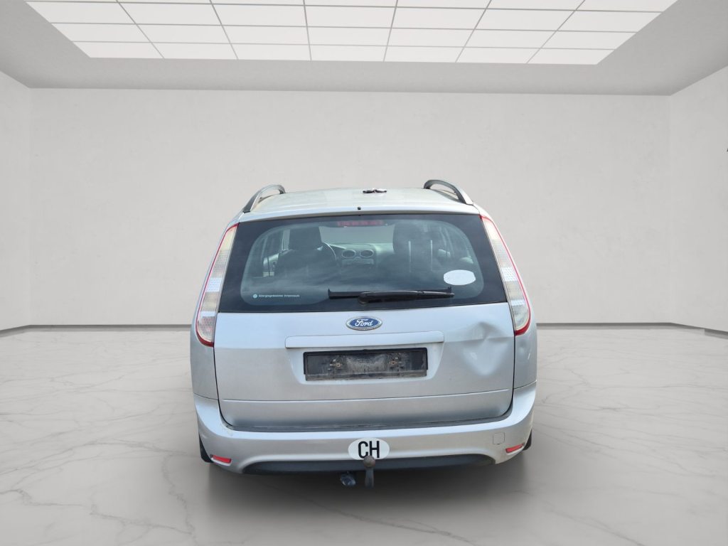 FORD FOCUS 2.0i 16V Carving, Essence, Occasion / Utilisé, Automatique - 6