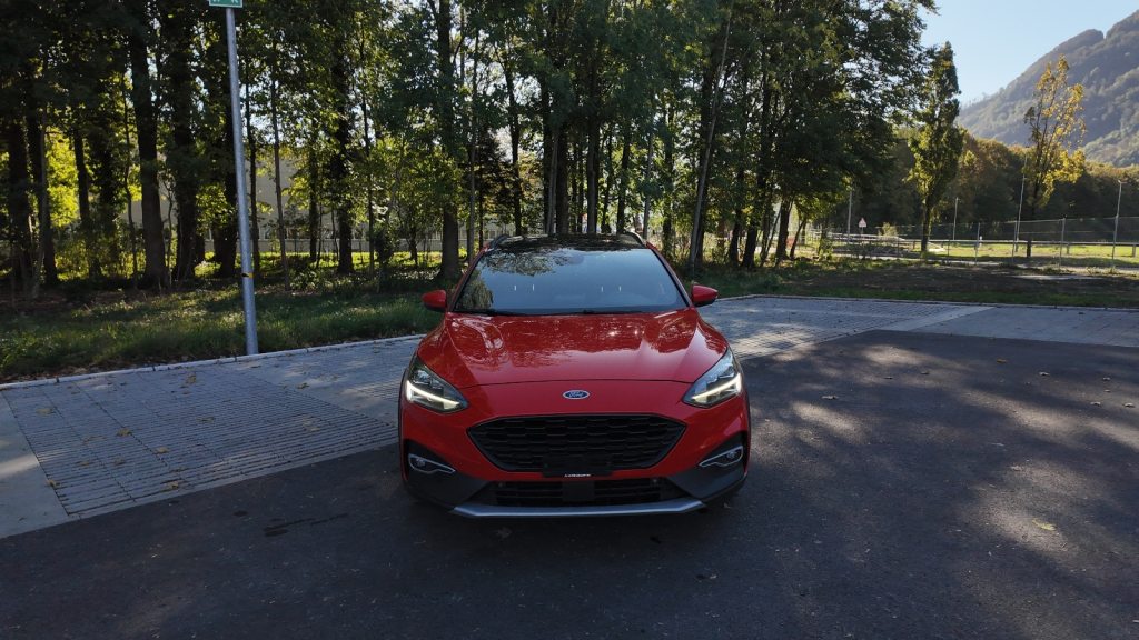 FORD Focus 1.5 Active X Automat | Tempomat | Sitzheizung