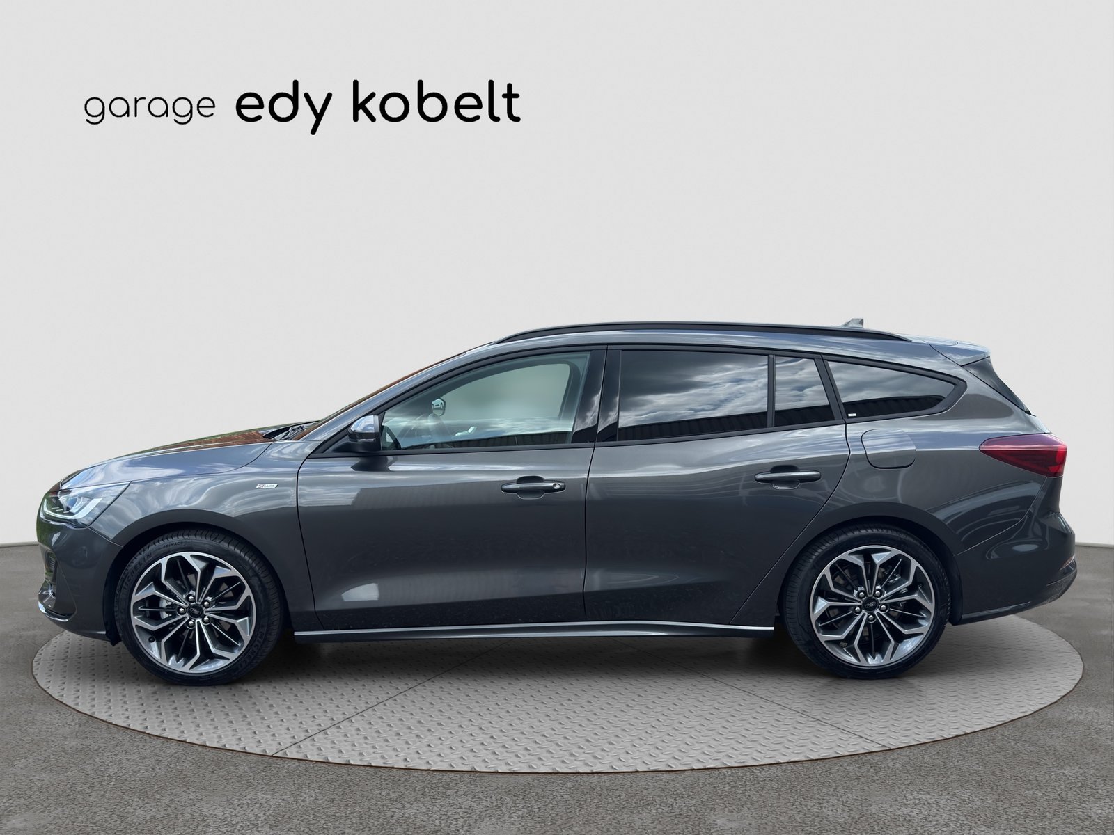 FORD Focus 1.0 MHEV ST-Line X Automat, Mild-Hybrid Petrol/Electric, Ex-demonstrator, Automatic - 2
