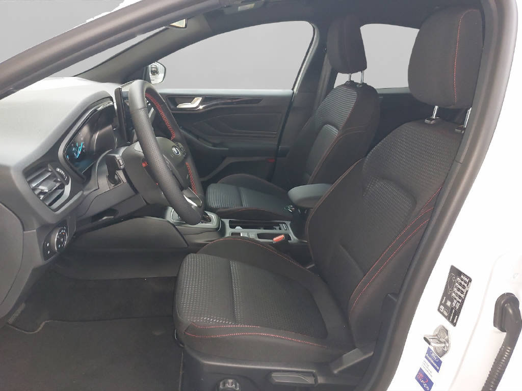 FORD Focus 1.0i EcoB Hybrid 155 ST-Line, Mild-Hybrid Benzin/Elektro, Neues Fahrzeug mit Tageszulassung, Automatik - 5