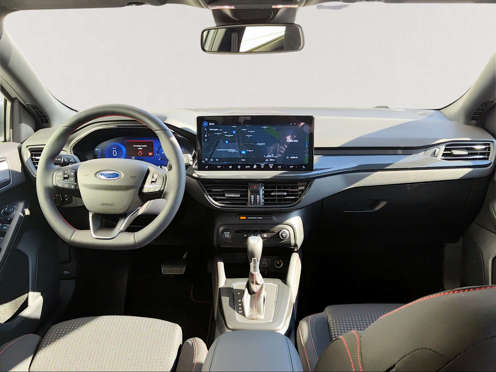 FORD Focus 1.0 MHEV ST-Line X Automat, Mild-Hybrid Petrol/Electric, New car, Automatic - 5