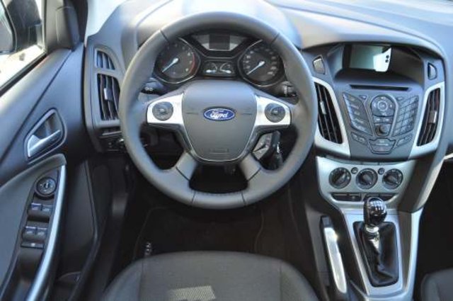 FORD Focus 1.6i EcoB SCTi 150 Carving, Petrol, New car, Manual - 4