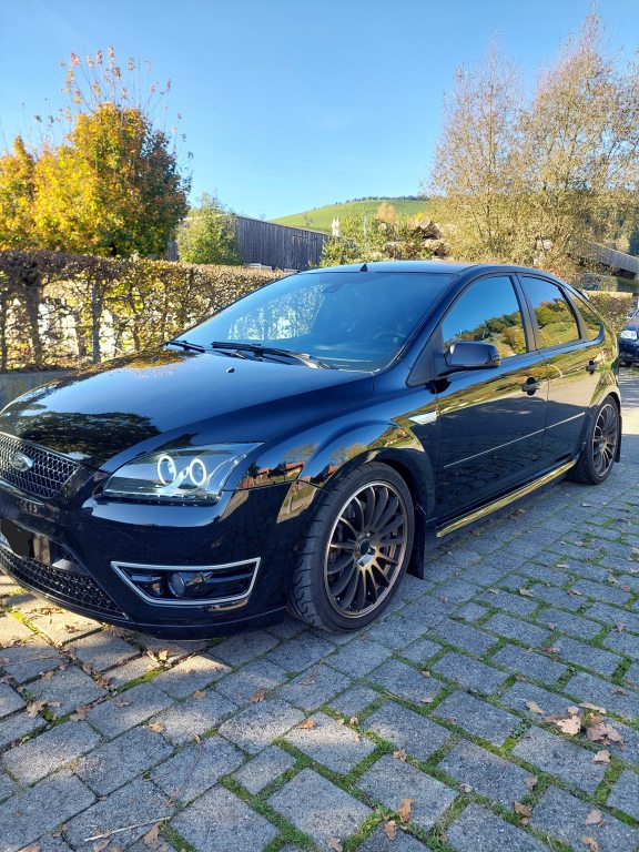 FORD FOCUS 2.5i 20V ST