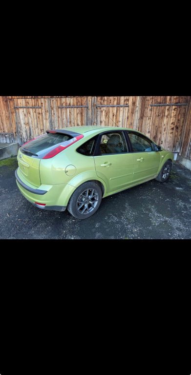 FORD FOCUS 1.8i 16V Carving, Benzina, Occasioni / Usate, Manuale - 2