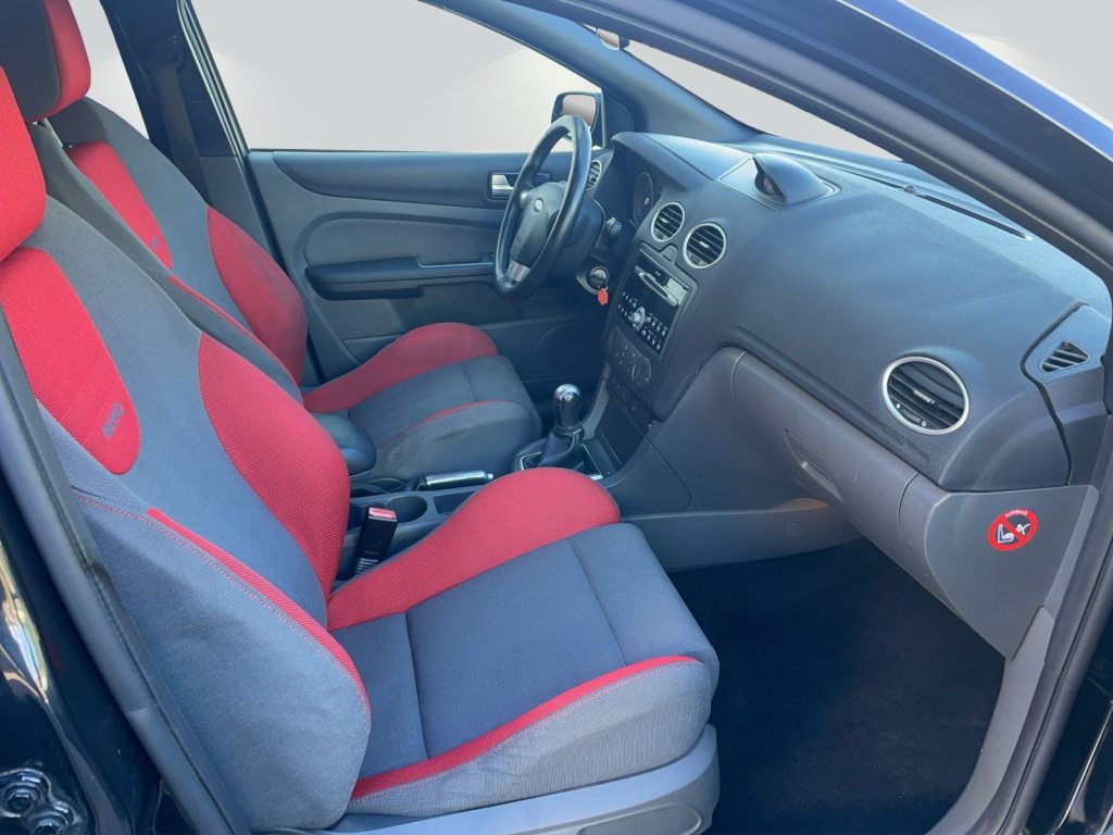 FORD Focus 2.5 Turbo ST, Essence, Occasion / Utilisé, Manuelle - 7