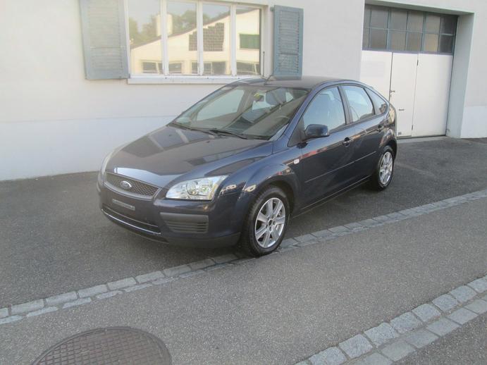 FORD Focus 2.0i Carving, Benzin, Occasion / Gebraucht, Automat
