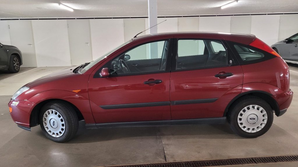 FORD FOCUS 1.6i 16V Ambiente, Benzin, Occasion / Gebraucht, Handschaltung - 2