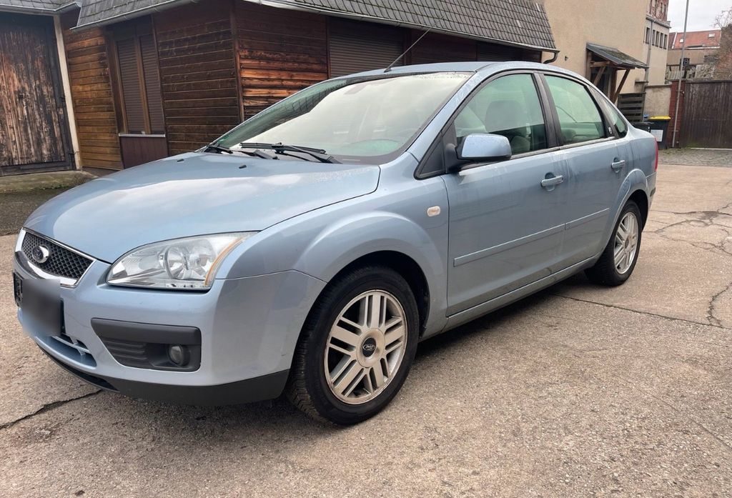 FORD Focus 1.6i 16V Ti-VCT Ghia