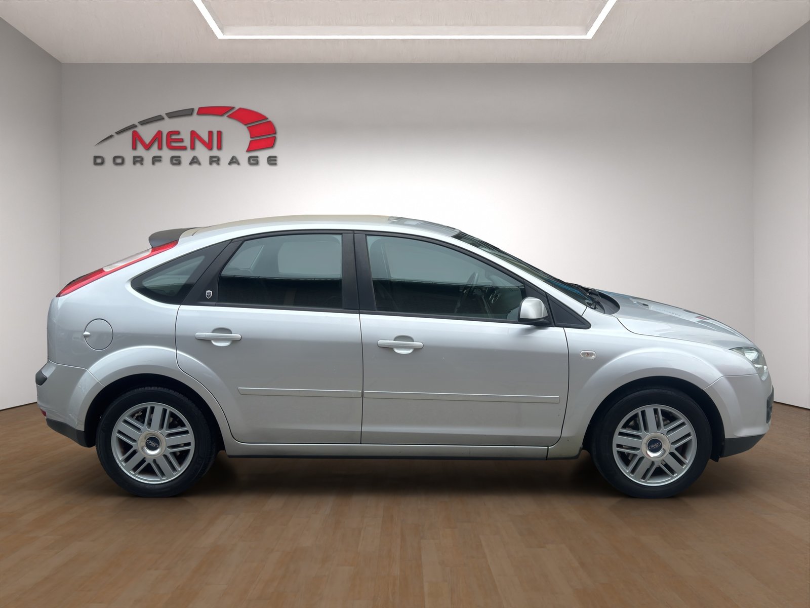 FORD Focus 2.0i Carving, Benzin, Occasion / Gebraucht, Handschaltung - 7