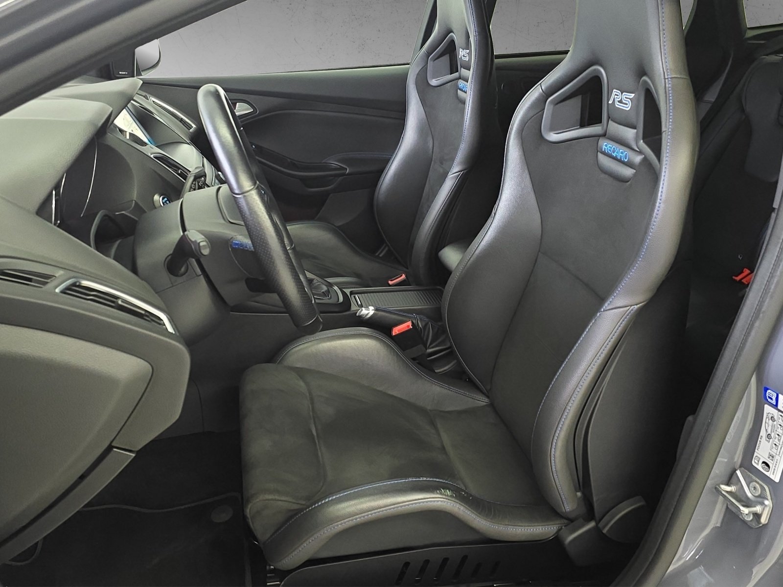 FORD Focus 2.3 EcoBoost RS+ AWD, Benzin, Occasion / Gebraucht, Handschaltung - 6