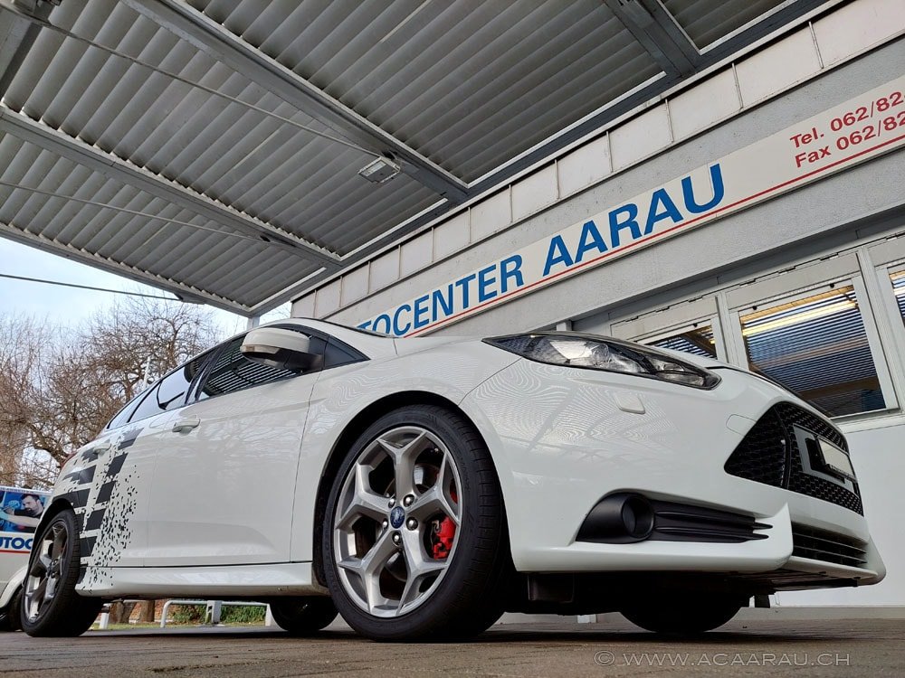 FORD Focus 2.0 SCTi ST-2 / Video : https://youtu.be/LNLahxC_uNo /, Petrol, Second hand / Used, Manual - 2