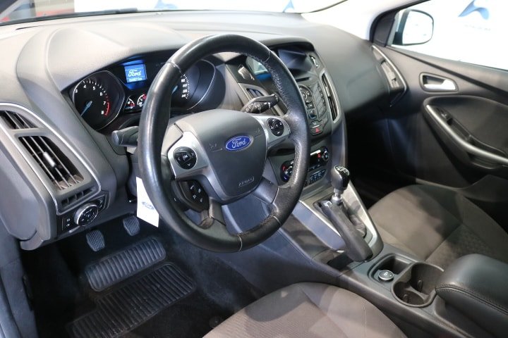 FORD Focus 1.0 SCTi Titanium, Benzin, Occasion / Gebraucht, Handschaltung - 2