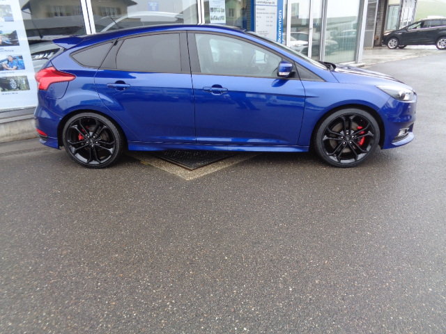 FORD Focus 2.0i EcoB SCTi ST-3, Essence, Occasion / Utilisé, Manuelle - 6