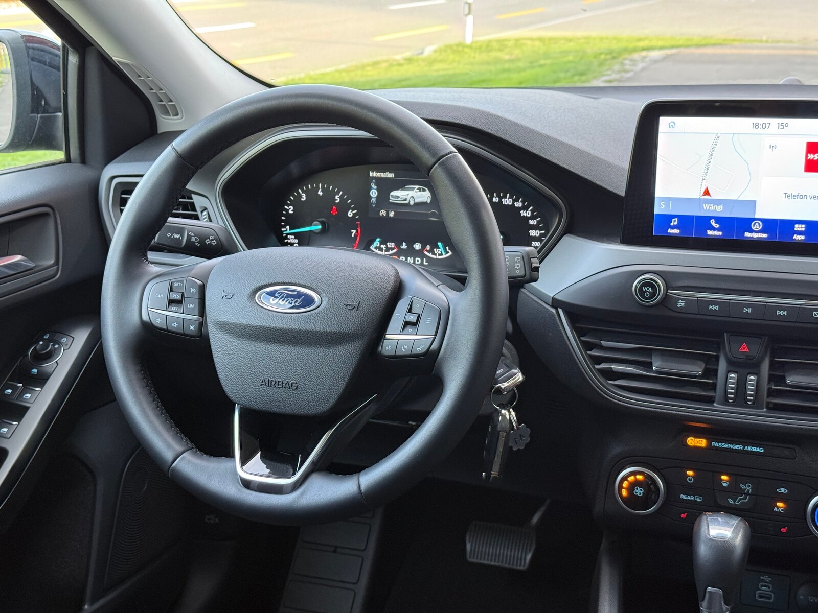 FORD Focus 1.0 MHEV Cool Connect Automatic, Mild-Hybrid Benzin/Elektro, Occasion / Gebraucht, Automatik - 6