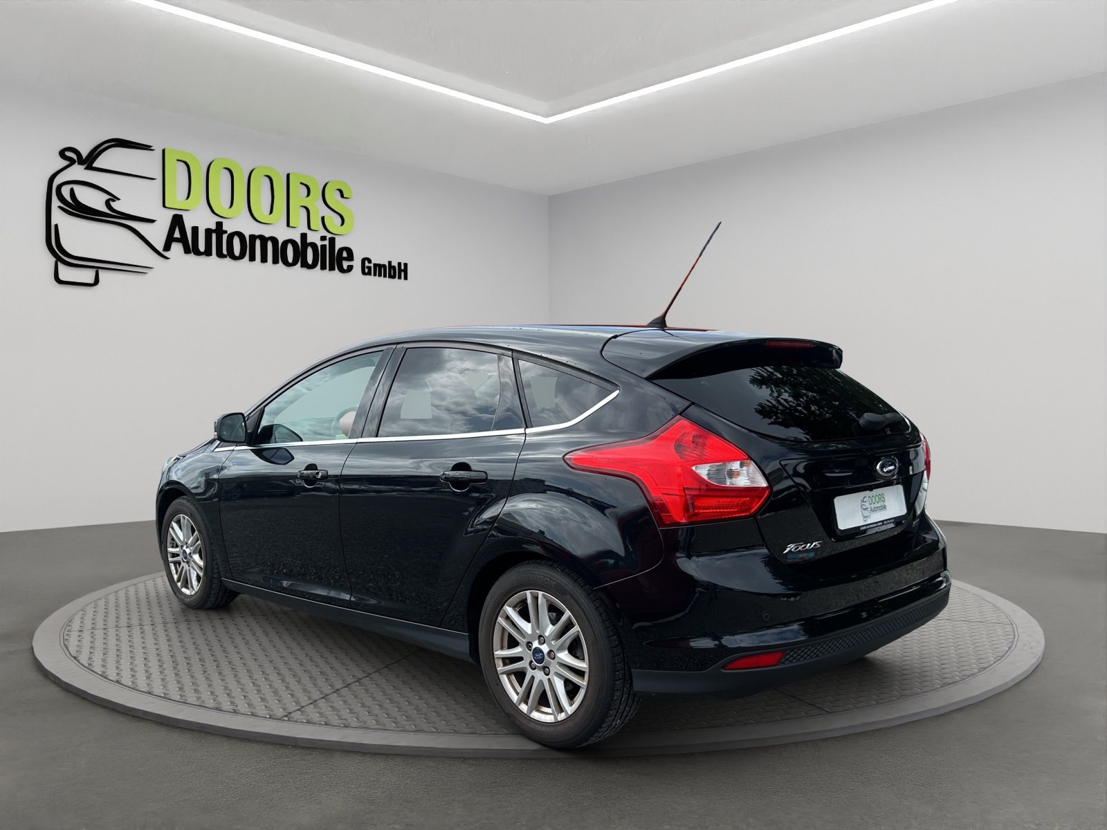 FORD Focus 1.0 SCTi Titanium, Petrol, Second hand / Used, Manual - 7