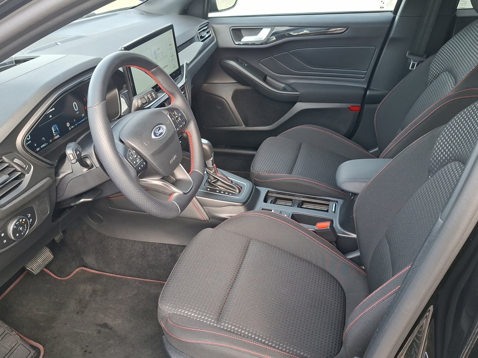 FORD Focus 1.0 MHEV ST-Line Automatique, Hybride Léger Essence/Électricité, Occasion / Utilisé, Automatique - 7