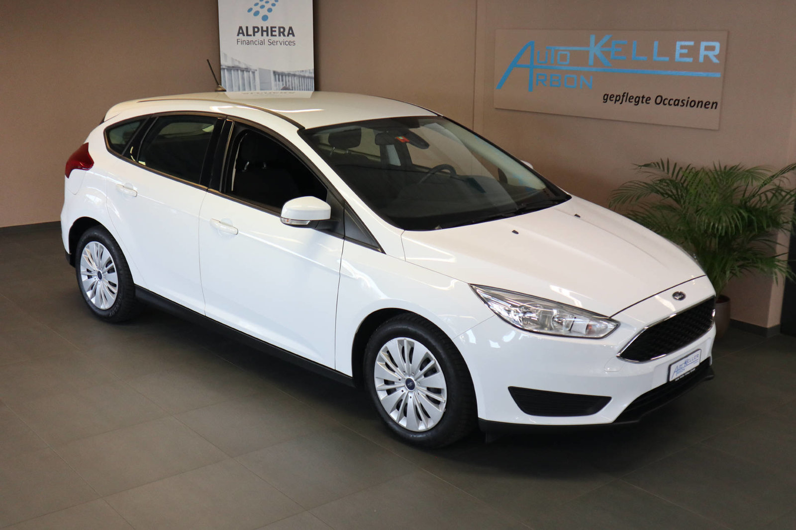 FORD Focus 1.0i EcoB Trend, Petrol, Second hand / Used, Manual - 3