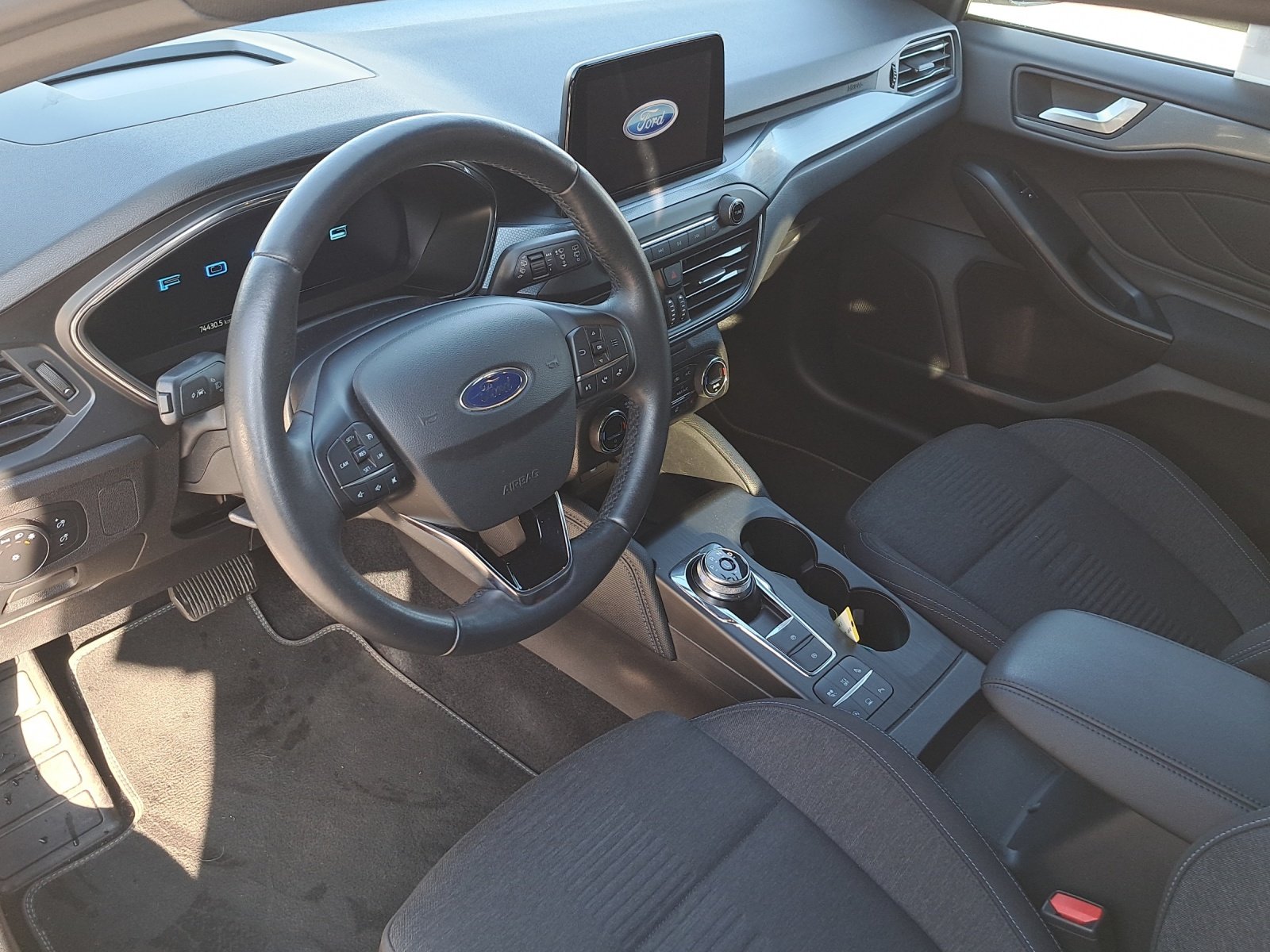 FORD Focus 1.0 SCTi Active X Automatique, Benzin, Occasion / Gebraucht, Automatik - 6