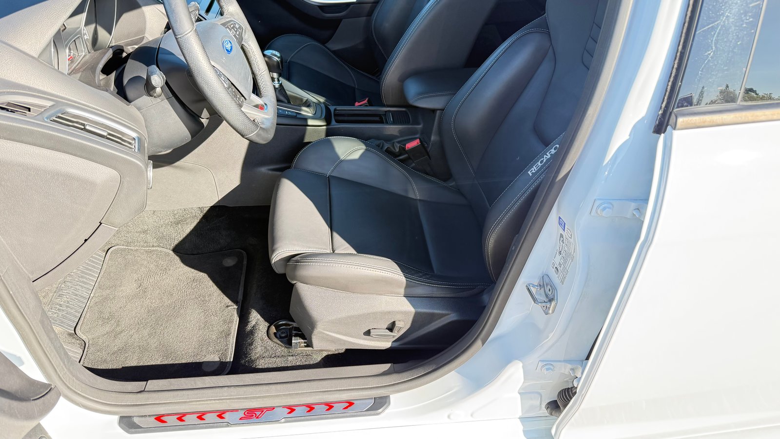 FORD Focus 2.0 SCTi ST3, Benzin, Occasion / Gebraucht, Handschaltung - 3