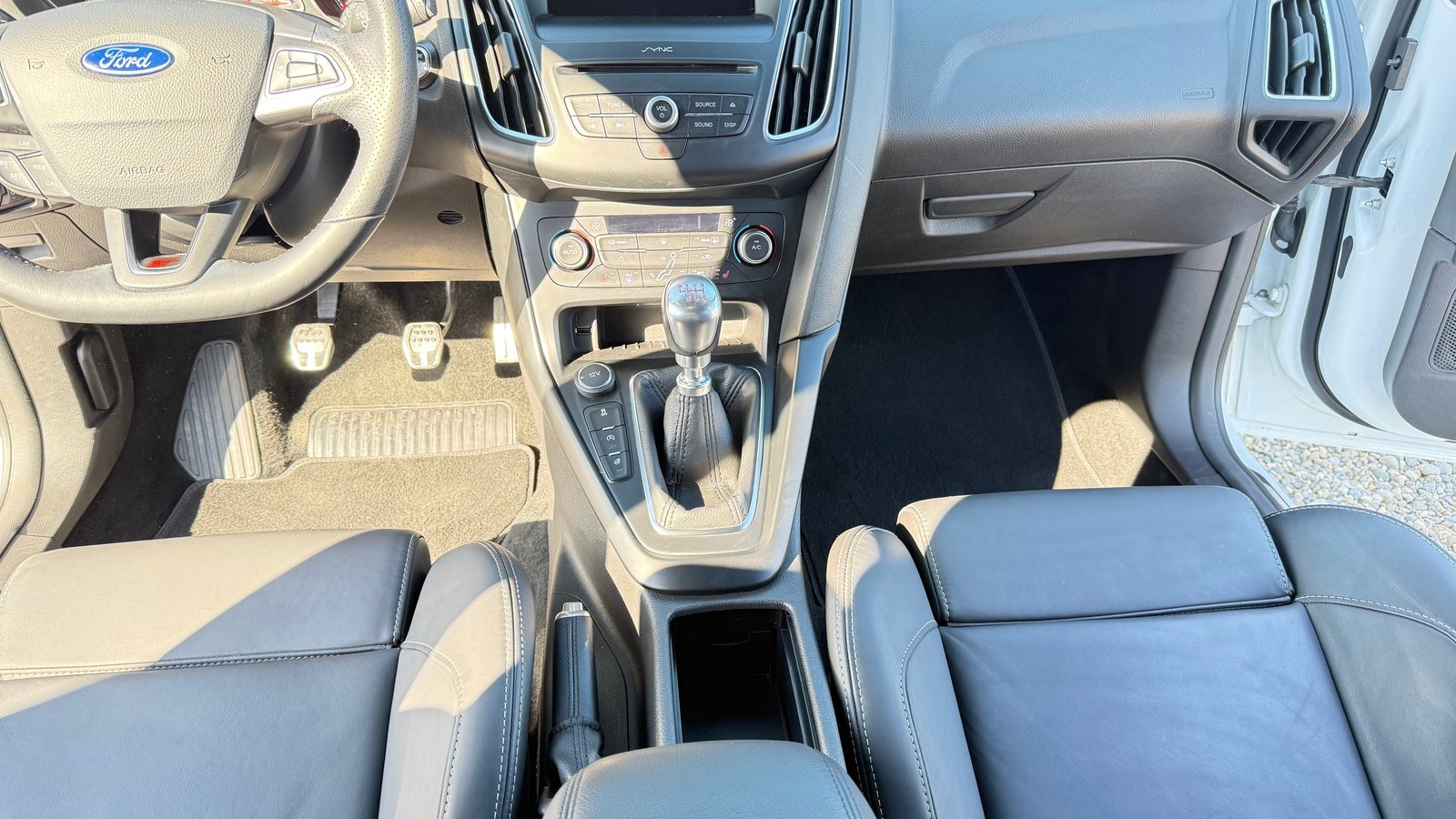 FORD Focus 2.0 SCTi ST3, Benzin, Occasion / Gebraucht, Handschaltung - 5