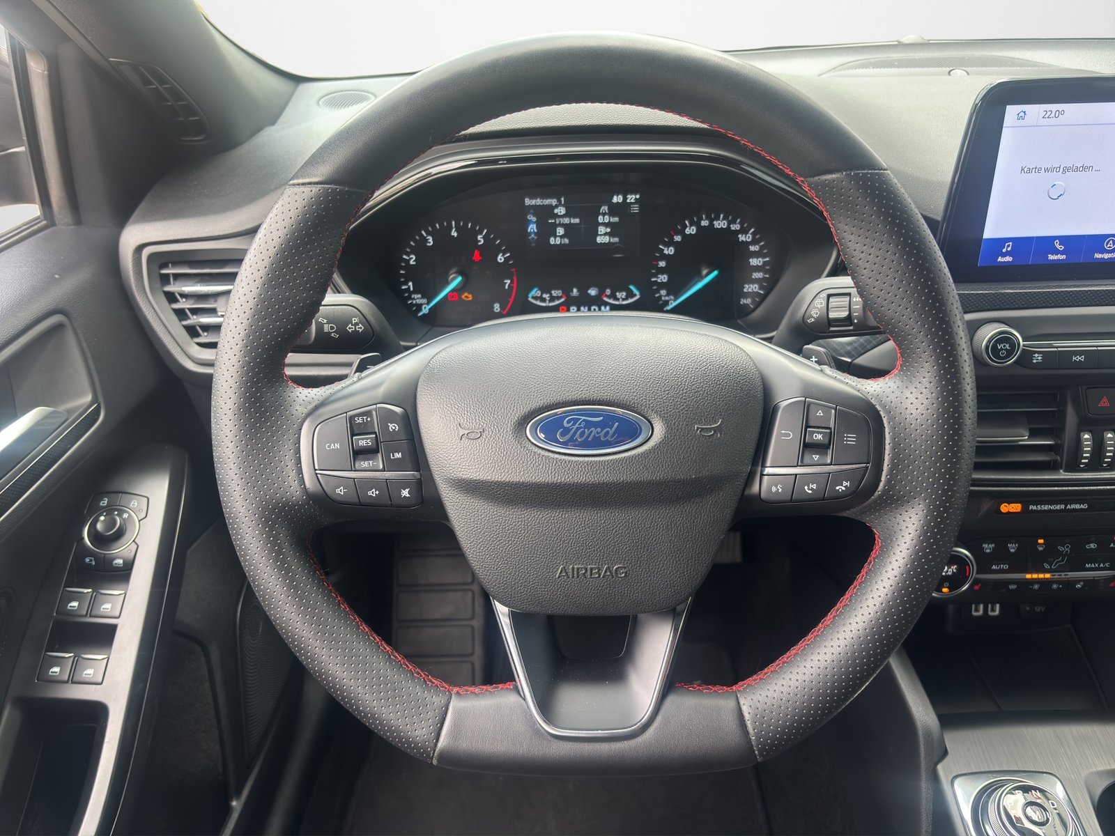 FORD Focus 1.0i EcoB 125 ST-Line, Essence, Occasion / Utilisé, Automatique - 7