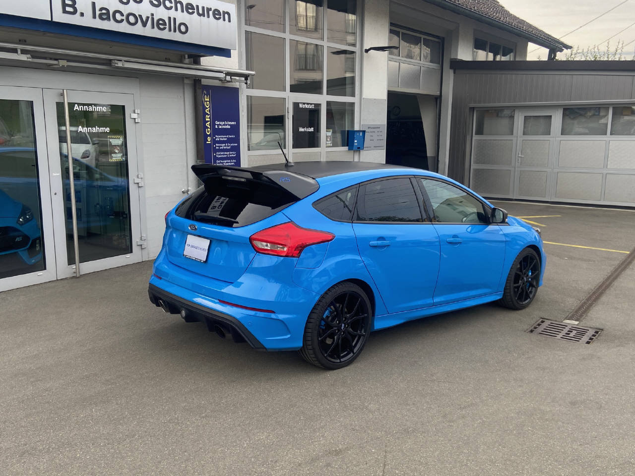 FORD Focus 2.3 EcoB RS+ Special Edition, Benzin, Occasion / Gebraucht, Handschaltung - 5