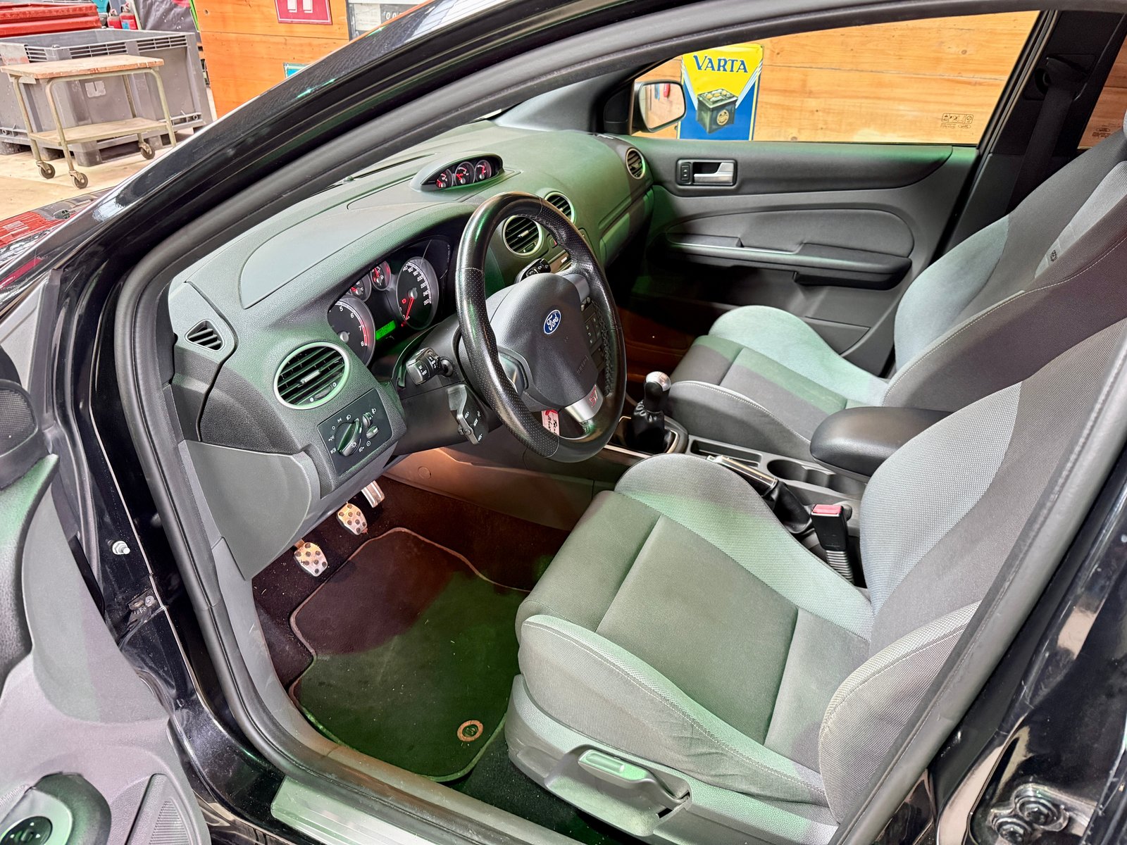 FORD Focus 2.5 Turbo ST, Petrol, Second hand / Used, Manual - 5