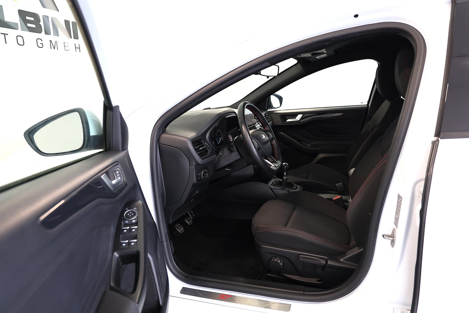 FORD Focus 1.0 SCTi ST Line, Benzin, Occasion / Gebraucht, Handschaltung - 7