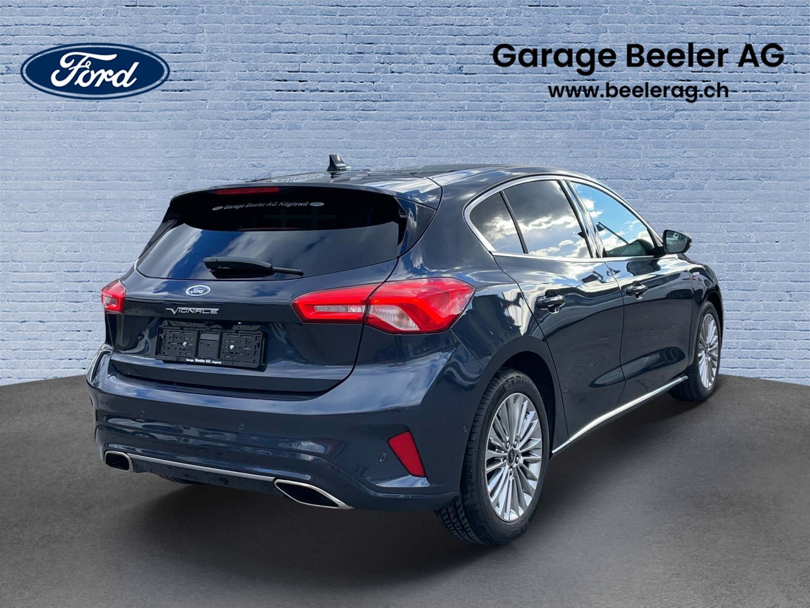 FORD Focus 1.0i EcoB 125 Vignale, Petrol, Second hand / Used, Automatic - 4