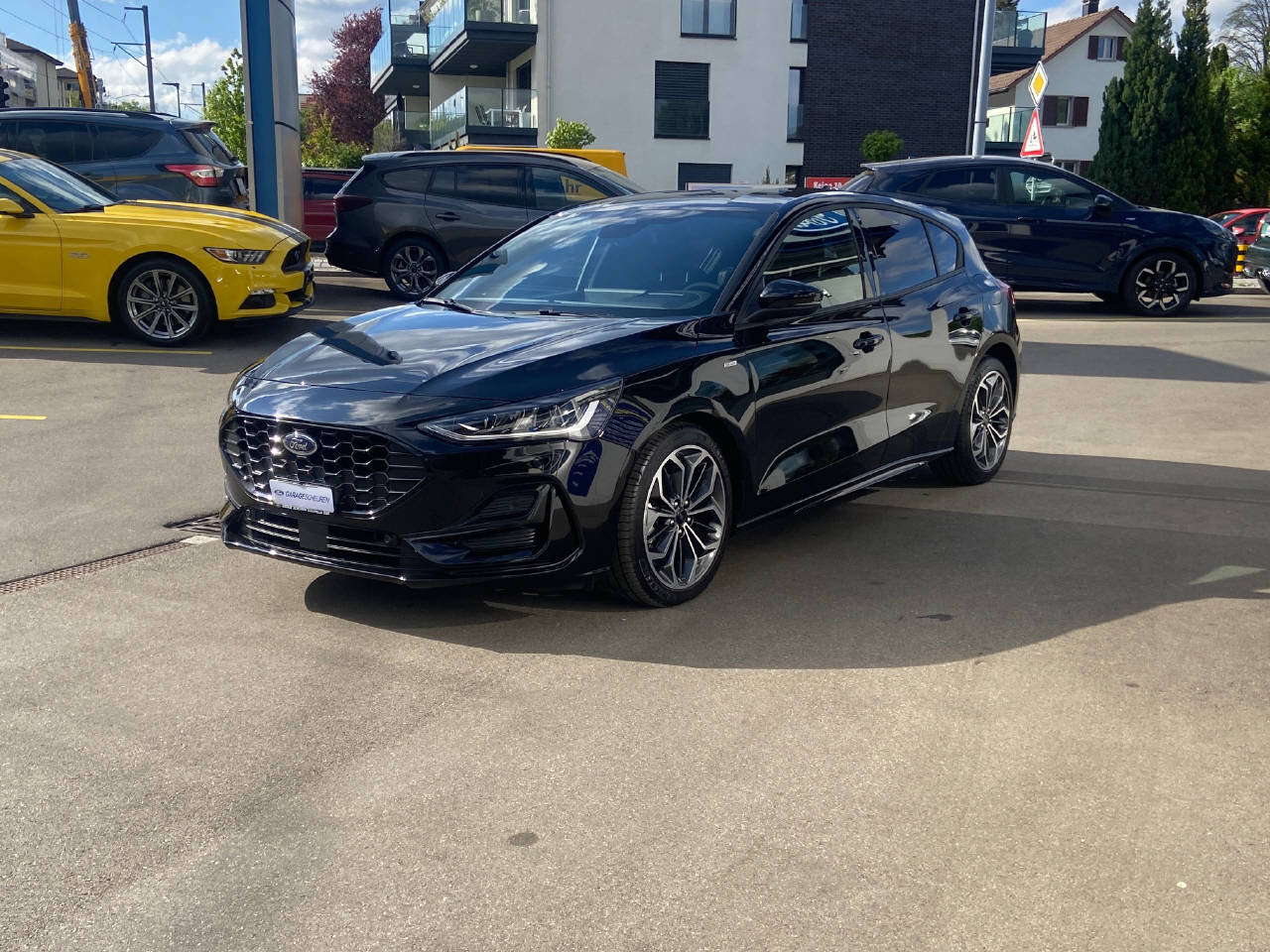 FORD Focus 1.0i EcoB Hybrid 155 ST-Line X, Mild-Hybrid Petrol/Electric, Second hand / Used, Automatic - 3