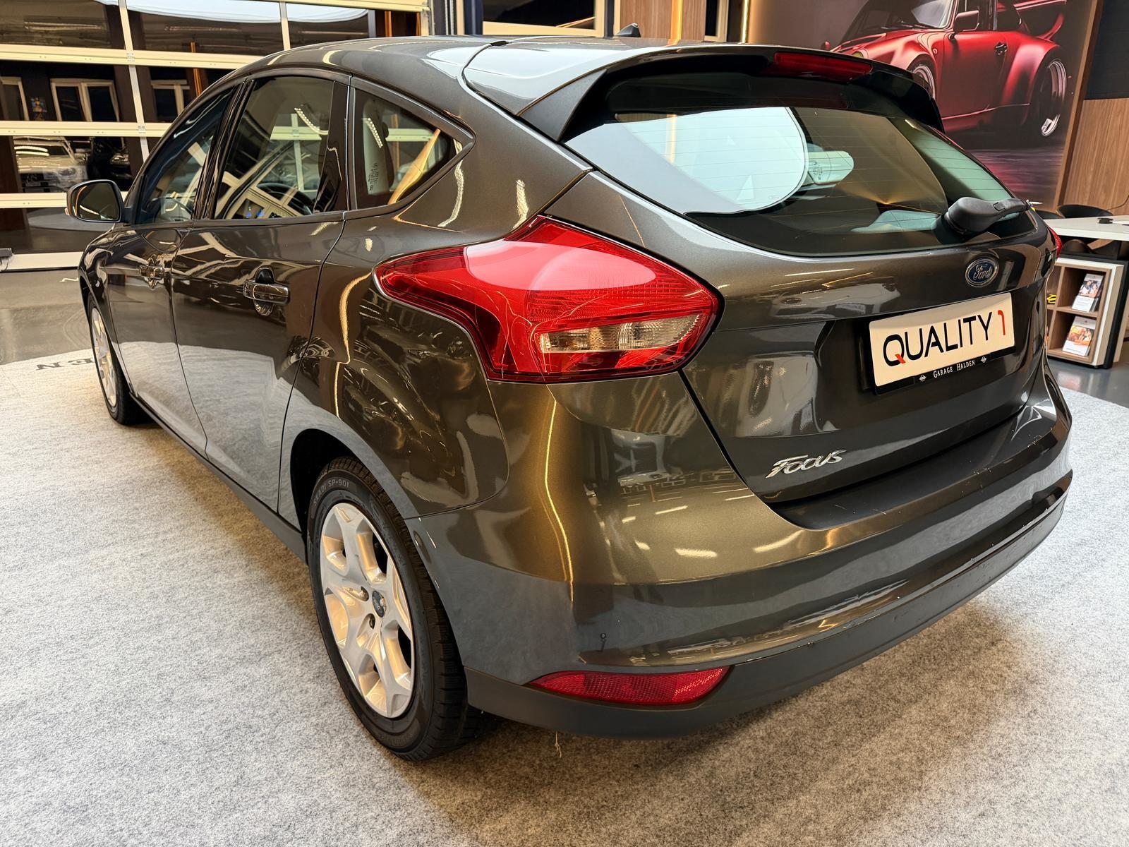 FORD Focus 1.5 TDCi EcoN Titanium, Diesel, Second hand / Used, Manual - 6