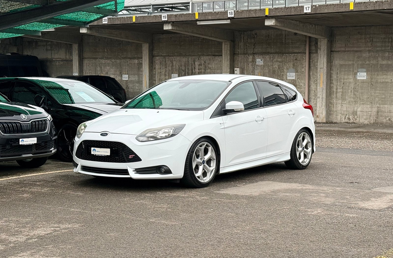 FORD Focus 2.0 SCTi ST-2 250 PS