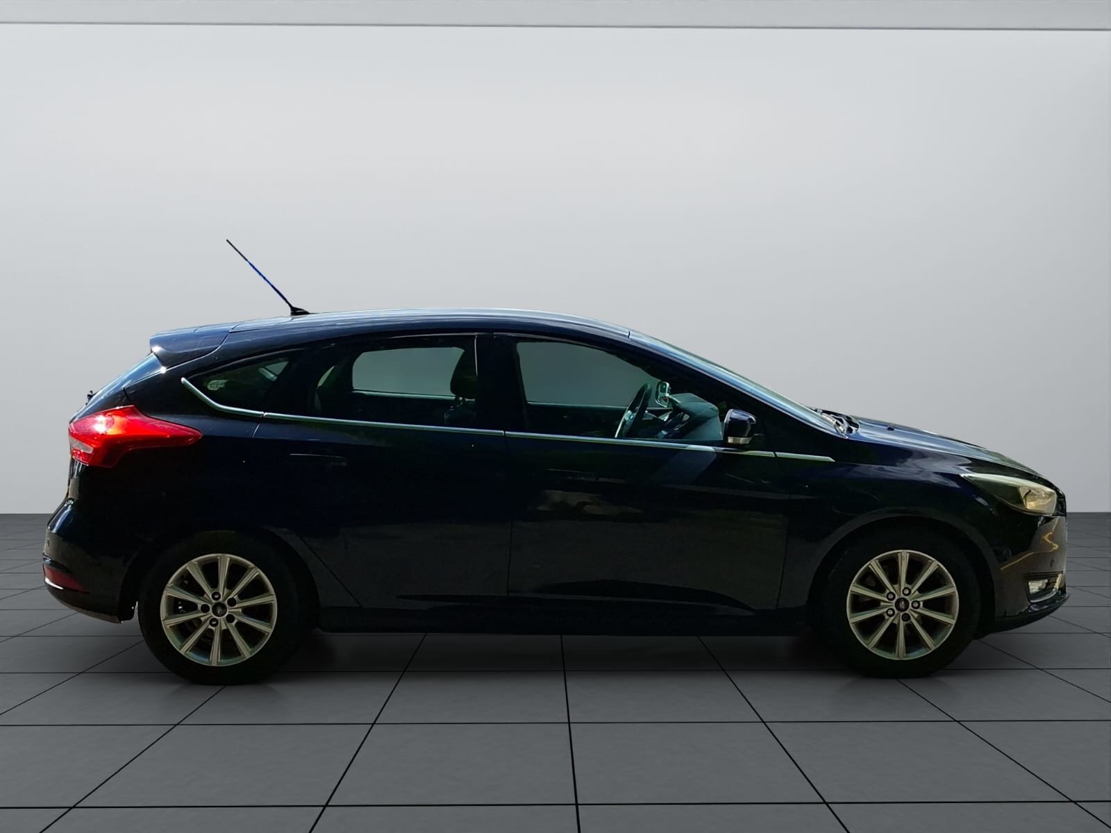 FORD Focus 1.5 SCTi Business, Essence, Occasion / Utilisé, Manuelle - 5