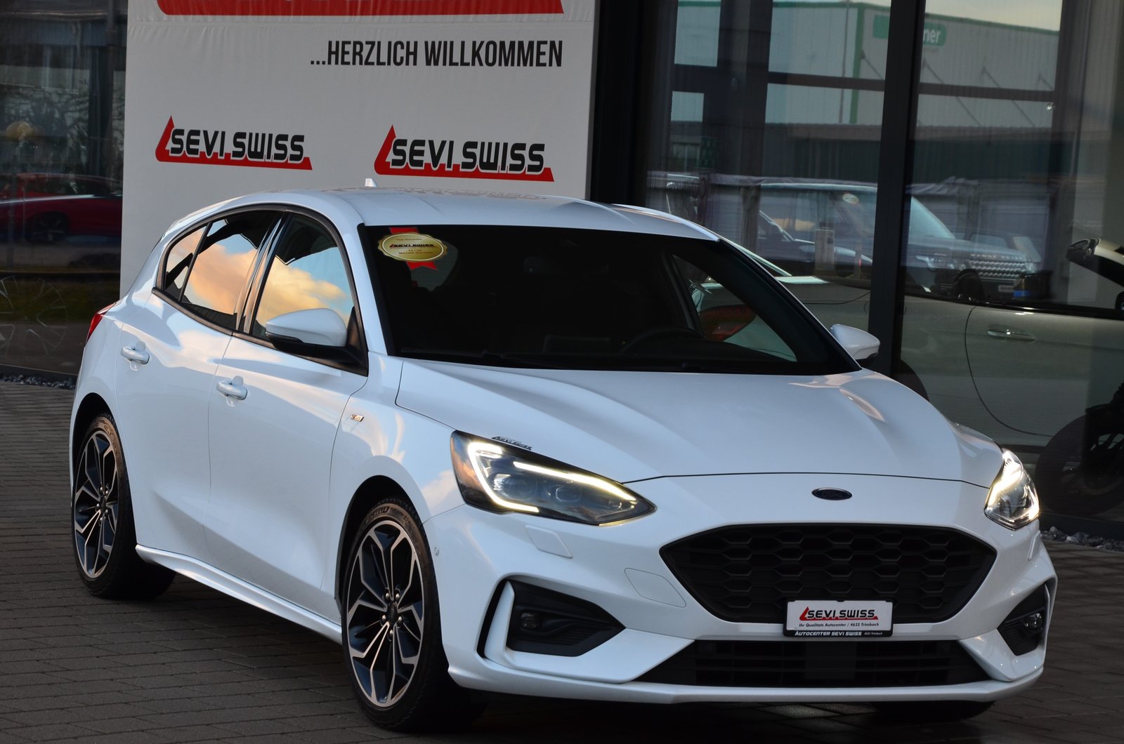 FORD Focus 1.0 SCTi ST Line*Aus erster Hand*Frisch ab MFK,1