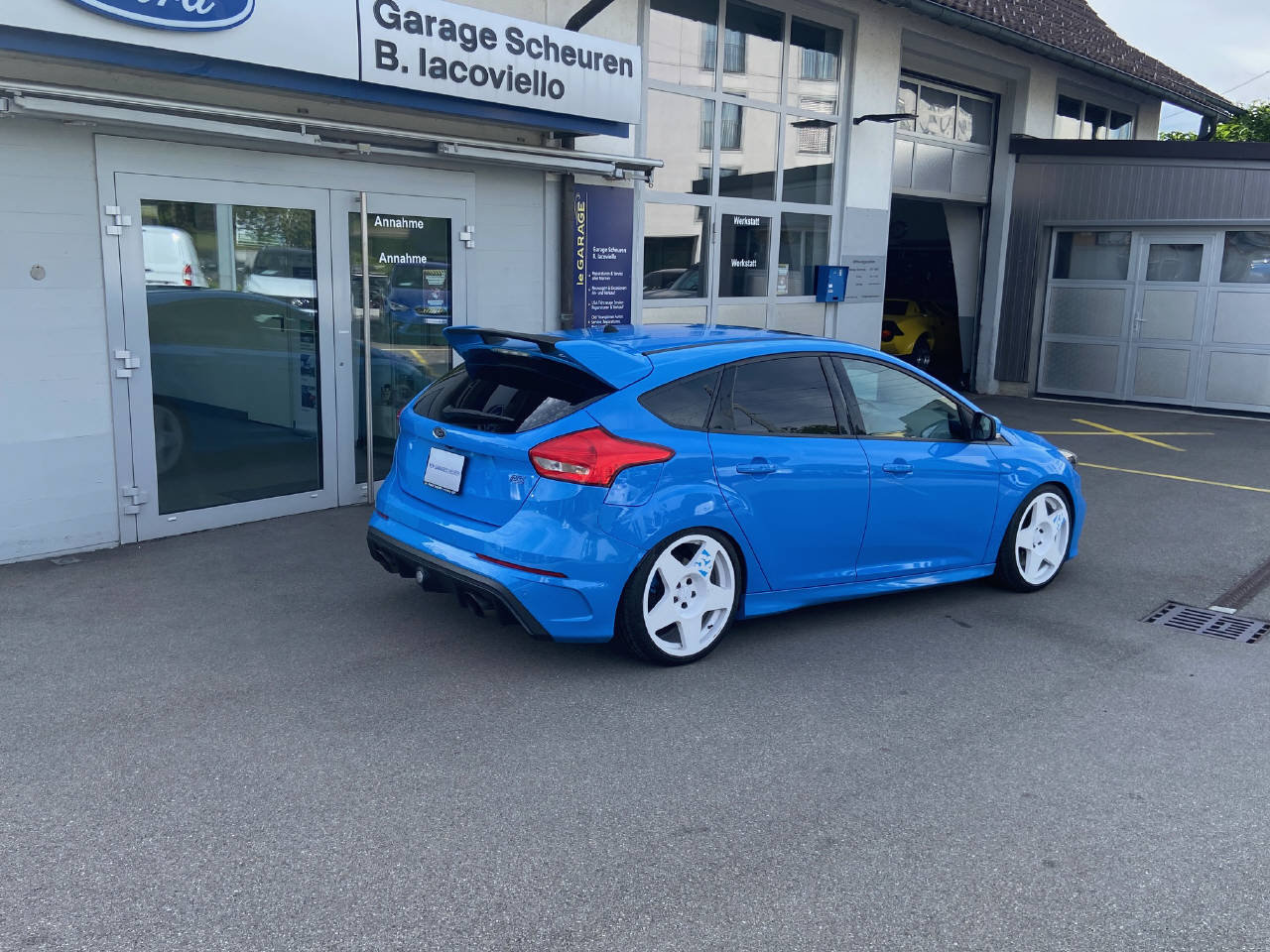 FORD Focus 2.3 EcoB RS, Petrol, Second hand / Used, Manual - 6