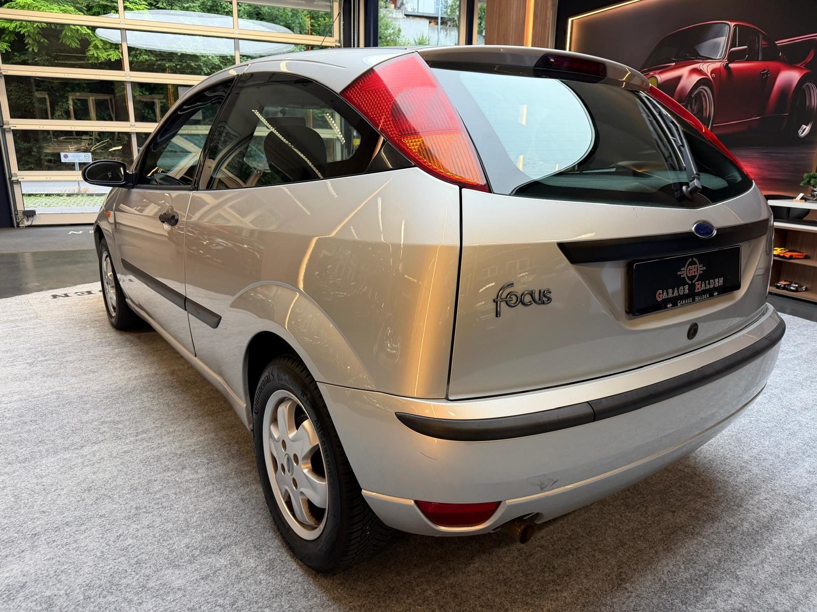 FORD Focus 1.6i 16V Ambiente, Essence, Occasion / Utilisé, Manuelle - 6