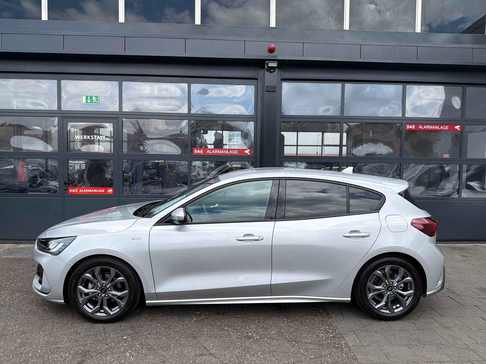 FORD Focus 1.5 TDCi EcoBlue ST-Line Automatic, Diesel, Occasion / Utilisé, Automatique - 3
