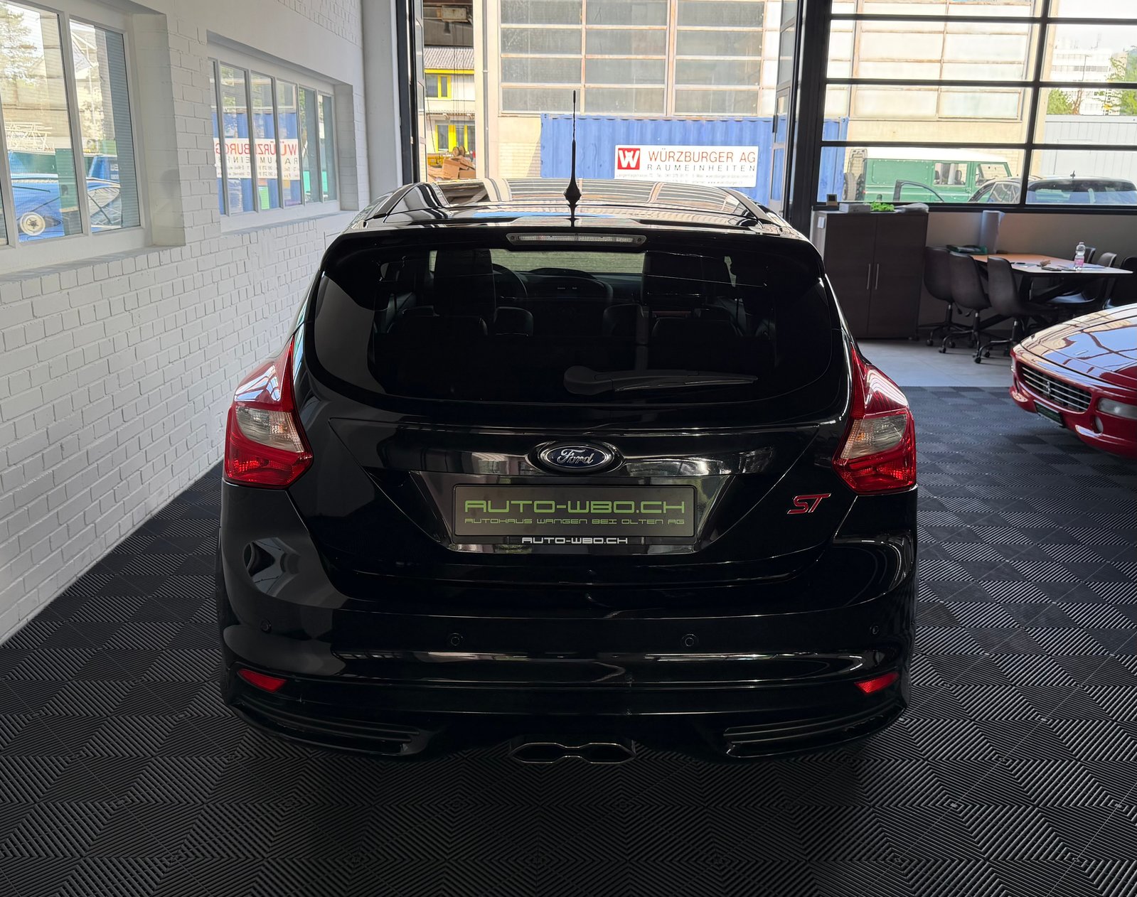 FORD Focus 2.0 SCTi ST-2 250 PS, Benzin, Occasion / Gebraucht, Handschaltung - 4
