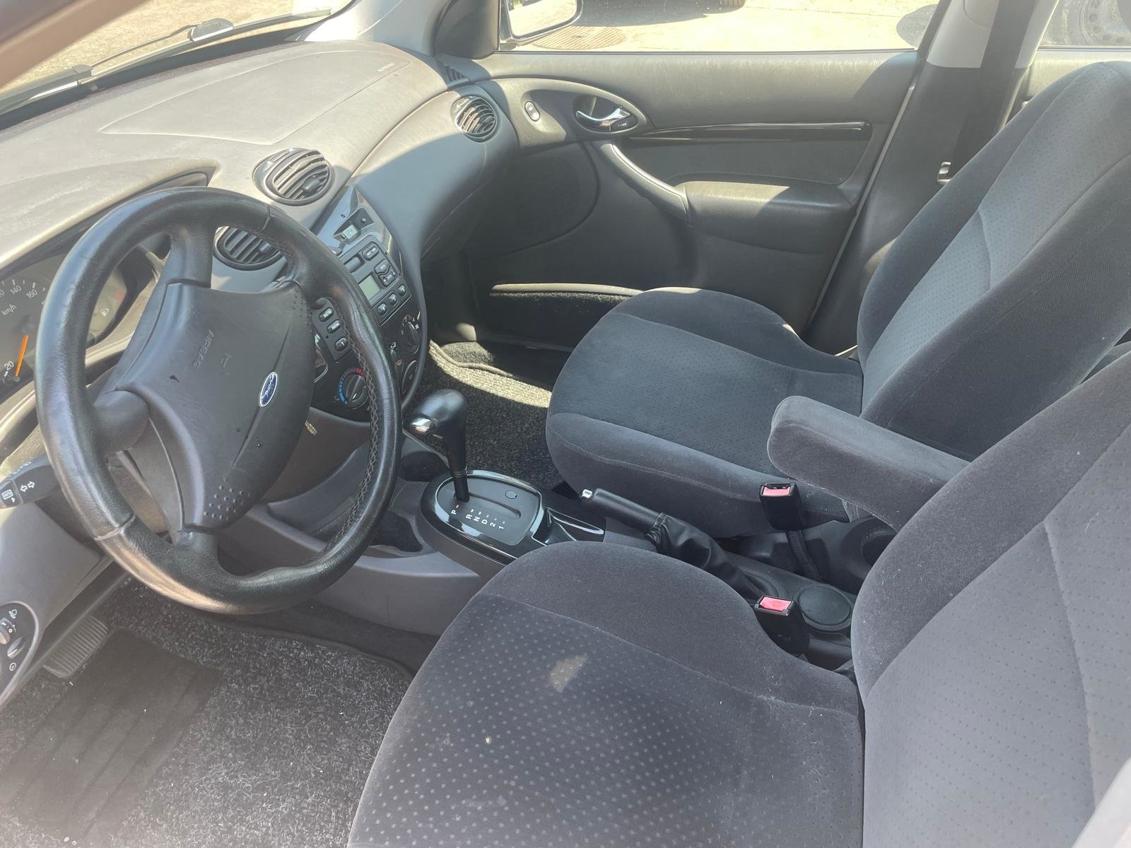 FORD Focus 2.0i 16V Ghia, Essence, Occasion / Utilisé, Automatique - 5