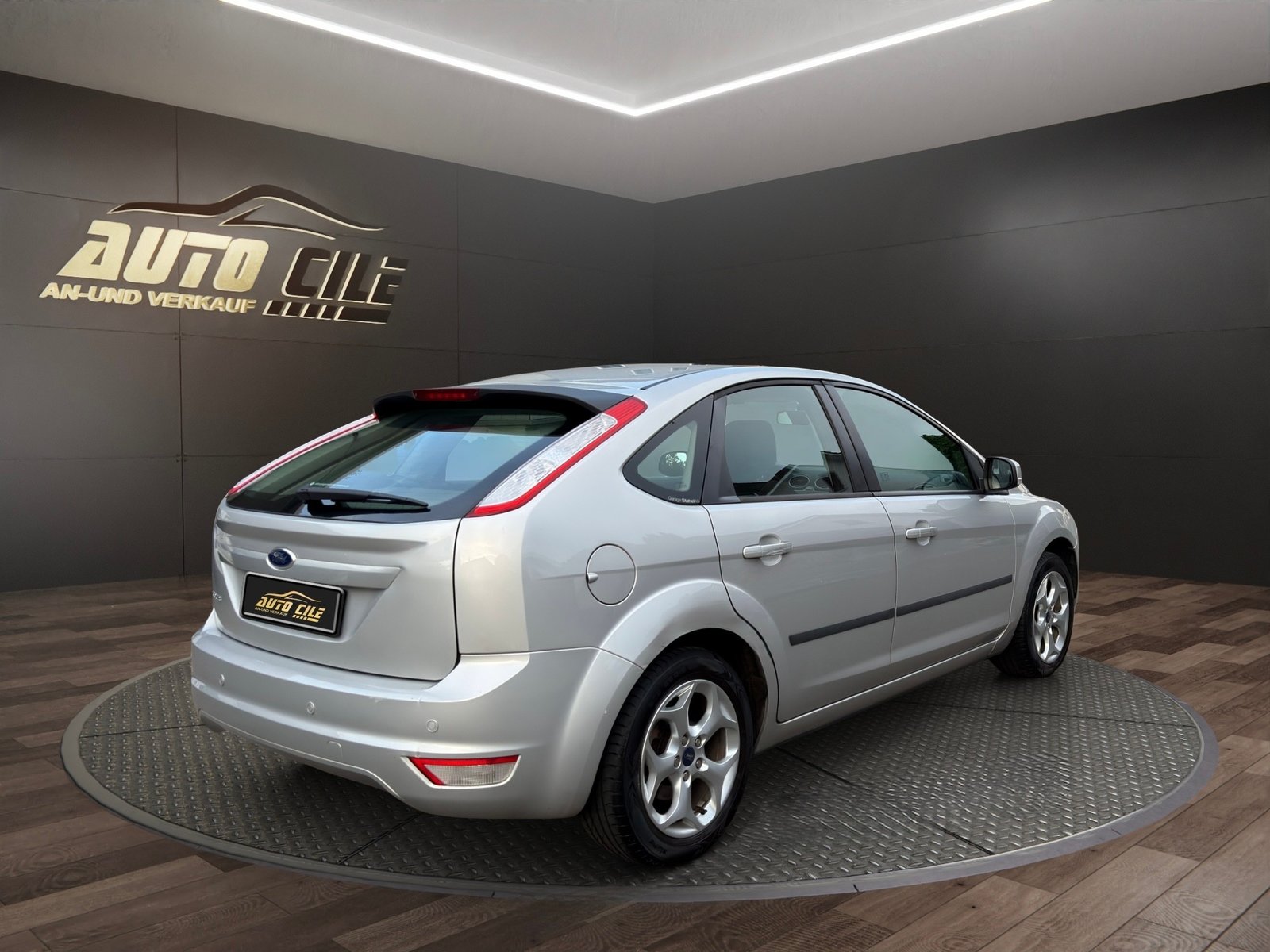 FORD Focus 1.6i VCT Carving, Benzina, Occasioni / Usate, Manuale - 7