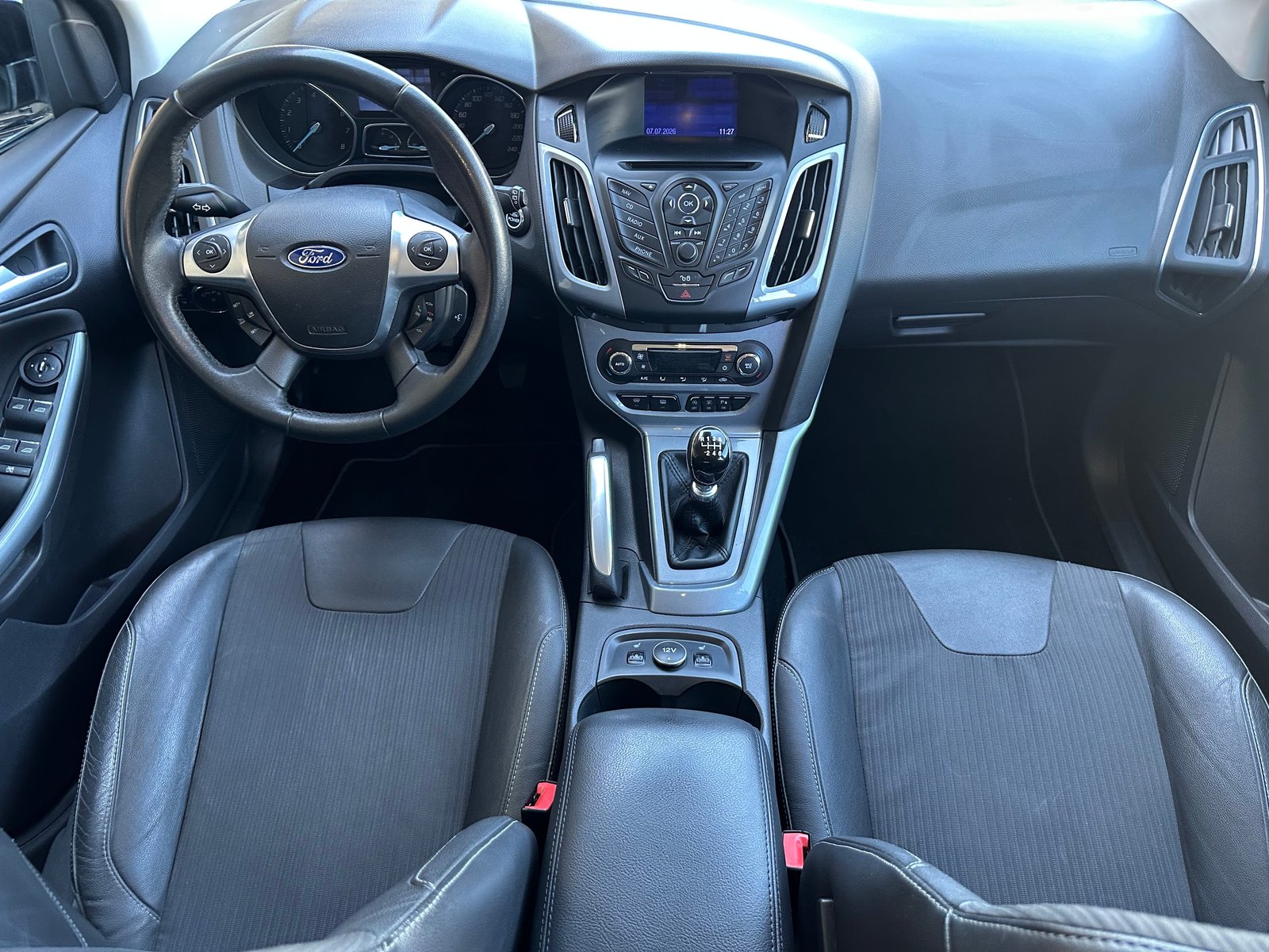 FORD Focus 1.6 SCTi Titanium, Petrol, Second hand / Used, Manual - 6