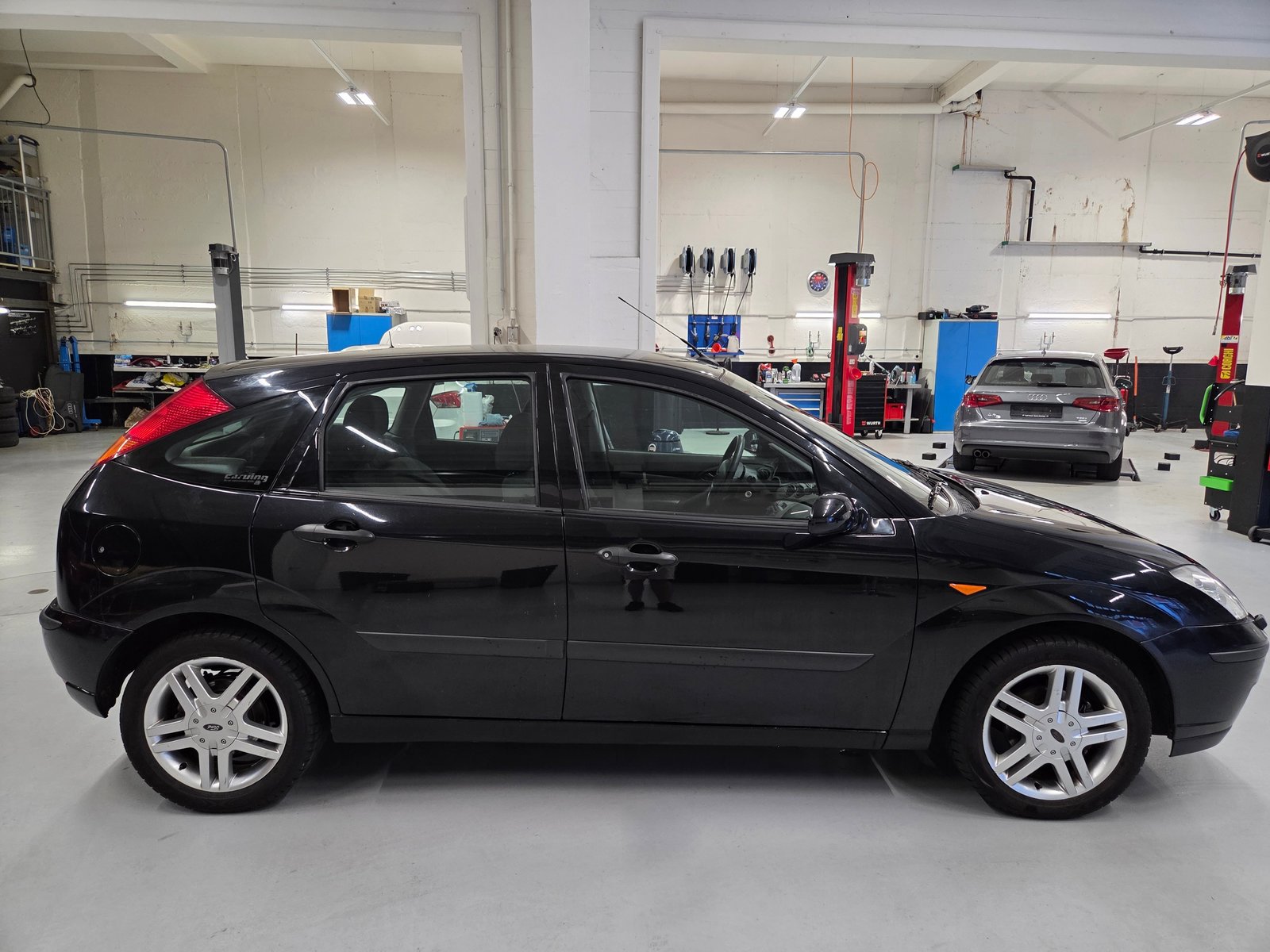 FORD Focus 2.0i 16V Automat, Essence, Occasion / Utilisé, Automatique - 3