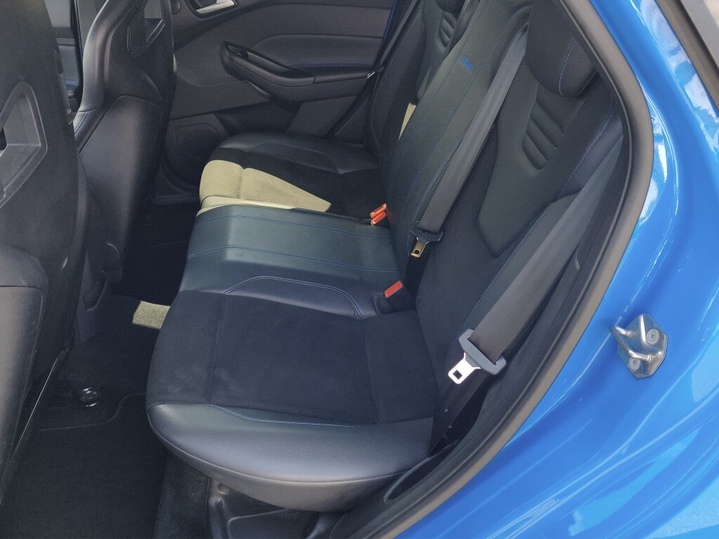 FORD Focus 2.3 EcoB RS AWD, Benzin, Occasion / Gebraucht, Handschaltung - 4