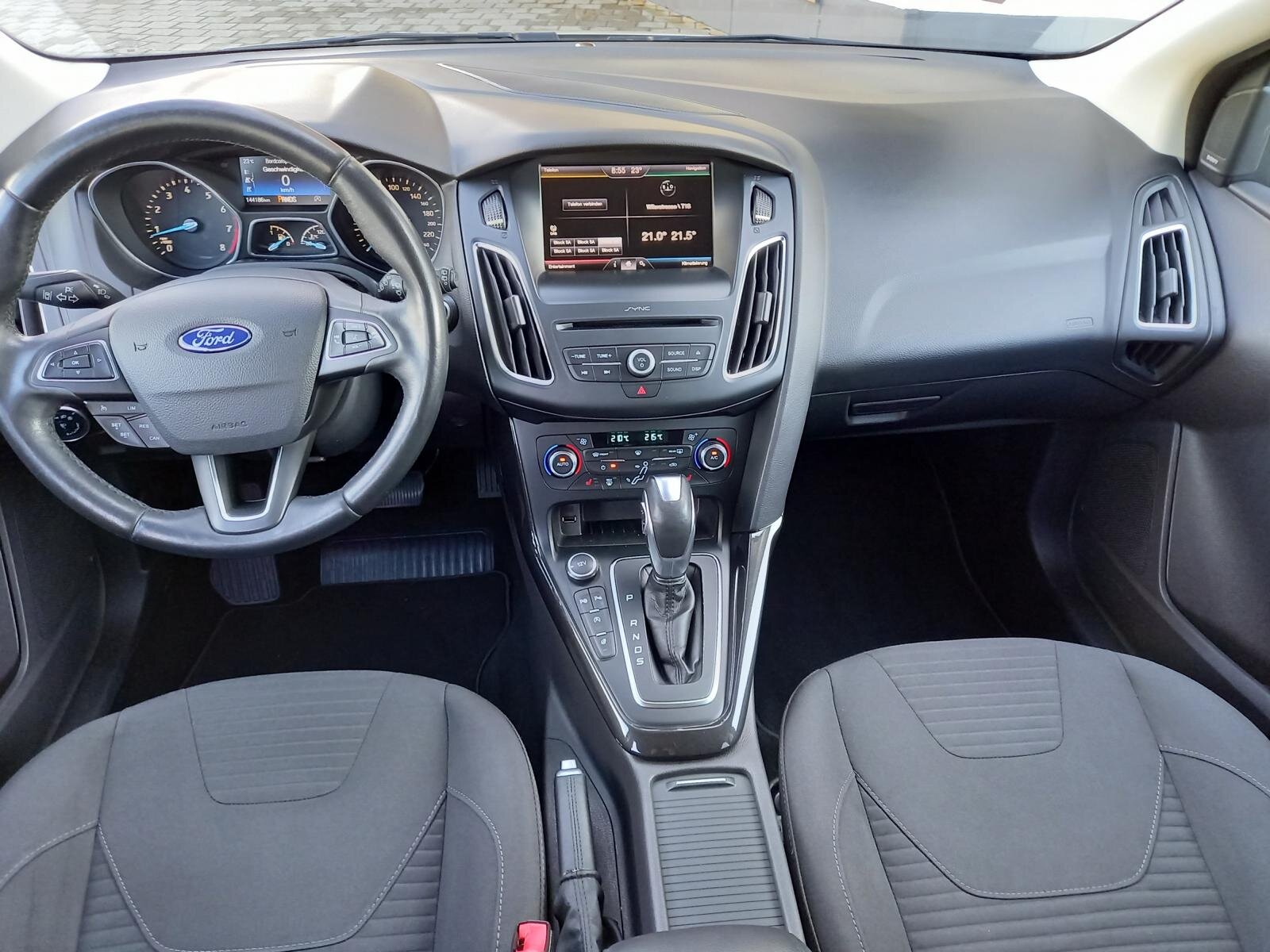 FORD Focus 1.5i EcoB SCTi 150 Titanium, Benzin, Occasion / Gebraucht, Automatik - 5