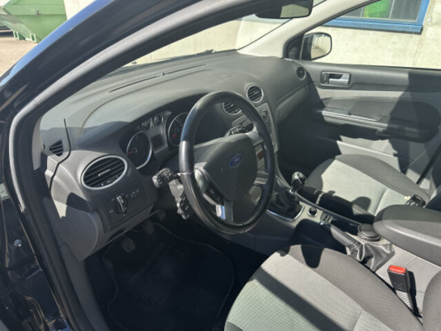 FORD Focus 2.0 TDCi Carving, Diesel, Occasion / Gebraucht, Handschaltung - 6