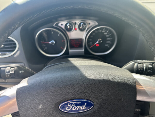 FORD Focus 2.0 TDCi Carving, Diesel, Occasion / Gebraucht, Handschaltung - 7