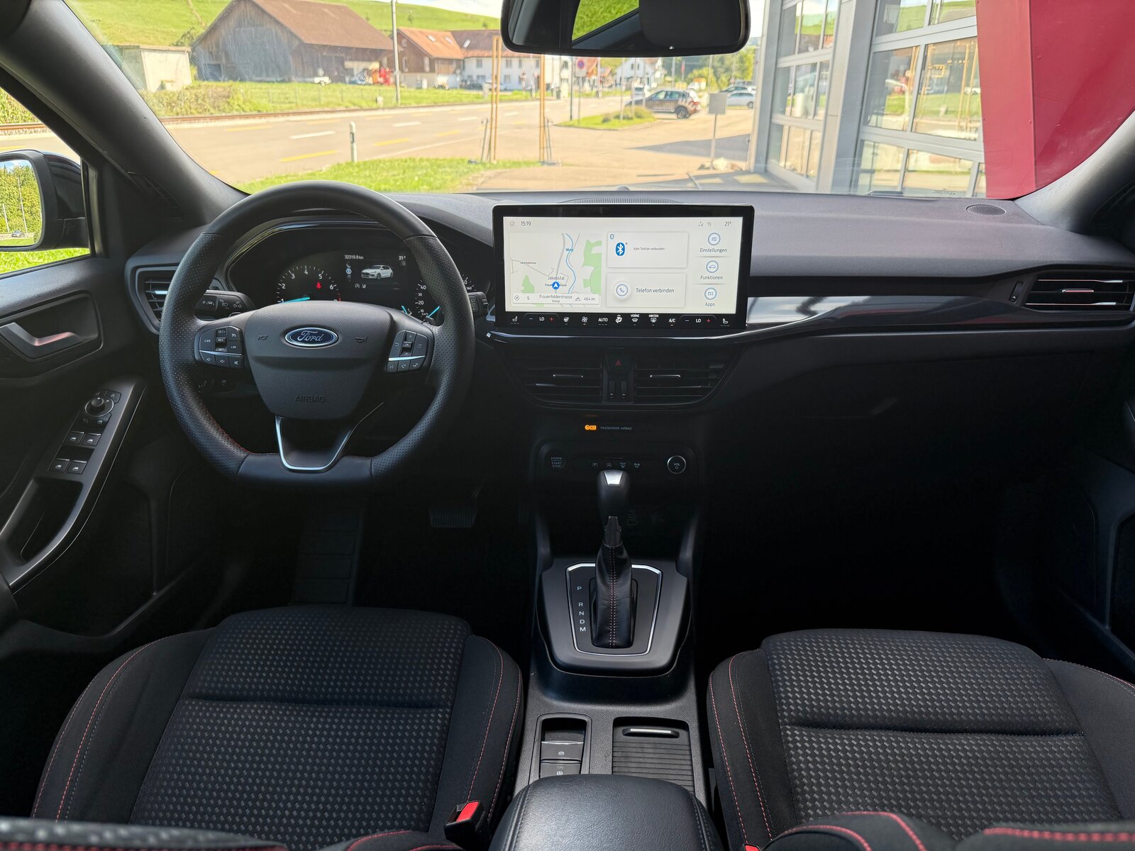 FORD Focus 1.0 MHEV ST-Line Automat, Hybride Léger Essence/Électricité, Occasion / Utilisé, Automatique - 6