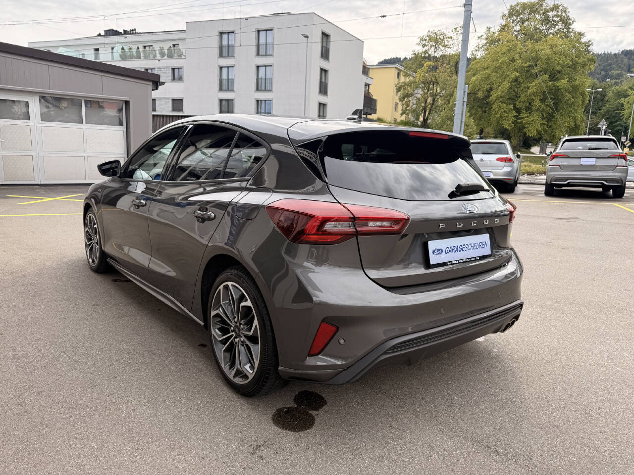 FORD Focus 1.0i EcoB Hybrid 155 ST-Line X, Mild-Hybrid Benzin/Elektro, Occasion / Gebraucht, Automatik - 4