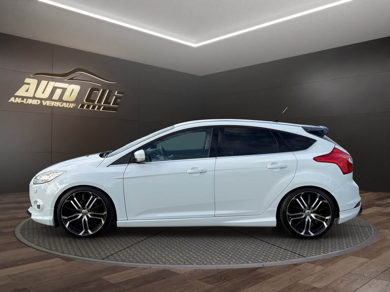 FORD Focus 1.6 SCTi Titanium, Essence, Occasion / Utilisé, Manuelle - 4
