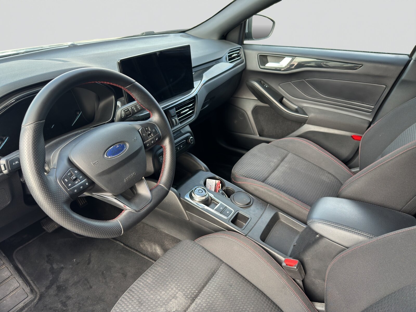 FORD Focus 1.5 TDCi EcoBlue ST-Line Automatic, Diesel, Occasion / Utilisé, Automatique - 7
